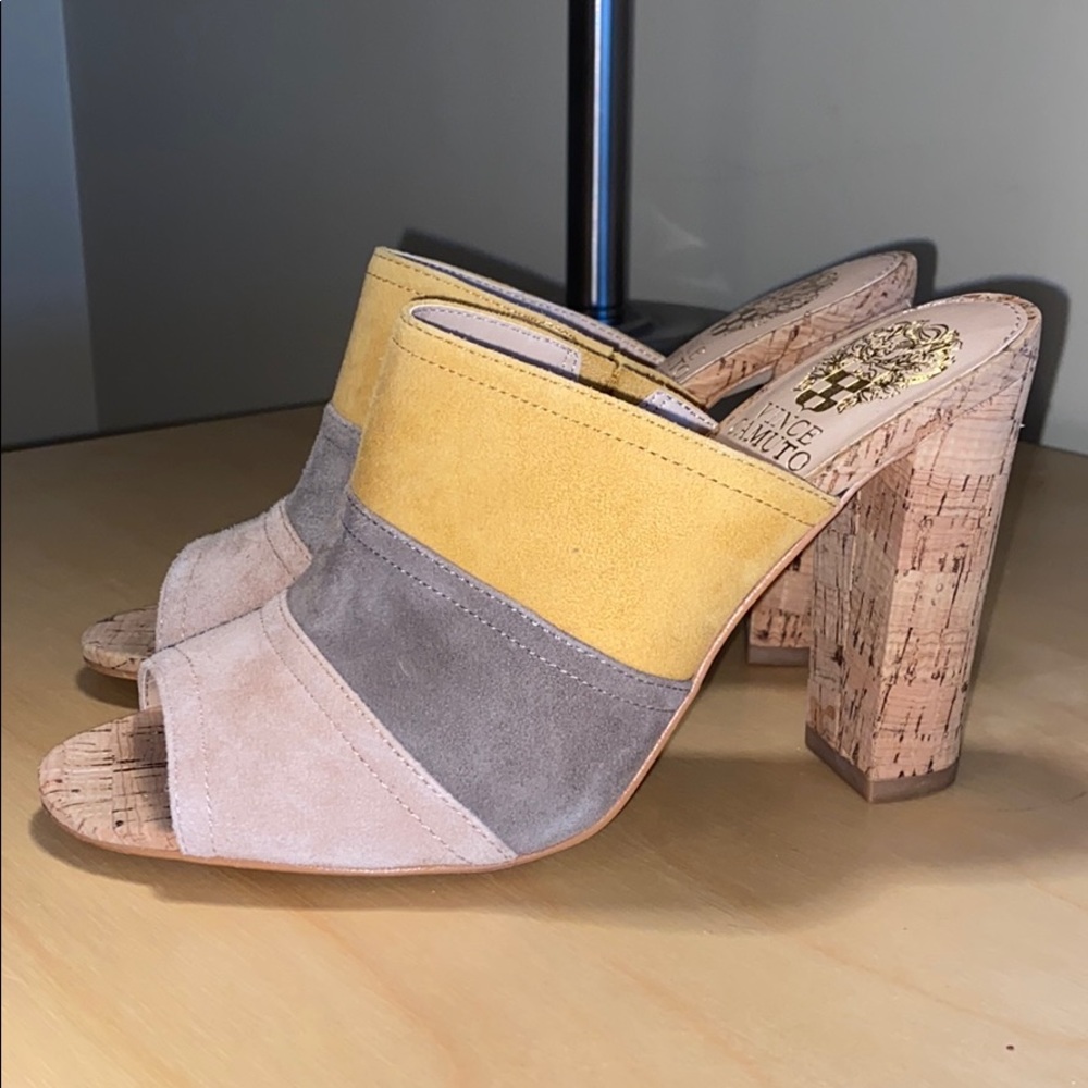 Cutest ever suede mules / heels! - Picture 2 of 5